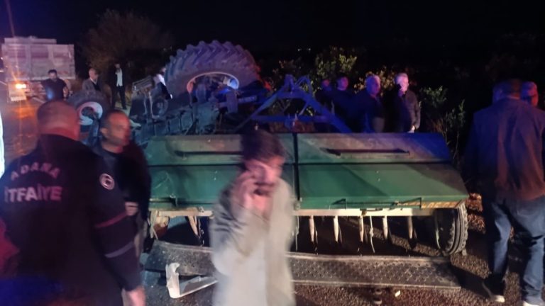 Adana’da 3 araç birbirine girdi