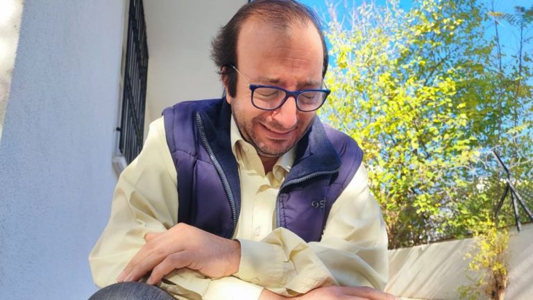 Adana’da kaldıraçlı sistemde milyonlar kaybeden öğretmen gözyaşlarına boğuldu: Her şeyimi kaybettim