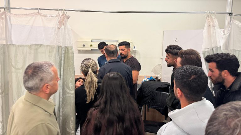 Adıyaman’da yurtta kalan 50 öğrenci zehirlenme şüphesiyle hastaneye kaldırıldı