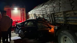 Afyonkarahisar’da tır ile araba çarpıştı: 2 meyyit, 2 yaralı