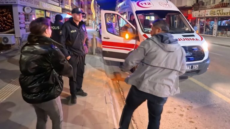 Aksaray’da erkek arkadaşının görüştüğü kadını bıçakladı