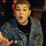 Aksaray’da şoförün kaçtığı kazada sahte şoför planı tutmayan anne, gazetecilere saldırdı