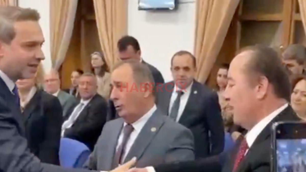 Alparslan Bayraktar’ın ‘Mutfakta tüp boş diyen’ CHP’li vekile karşılığı gündem oldu