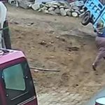 Amasya’da 3 tekerlekli motosikletin devrildiği anlar kamerada