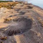 Antalya sahilden çalınan 50 kamyon kum, boşalan yerlere geri döküldü