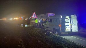 Antalya’da öğrencilere araba çarptı: 1 meyyit