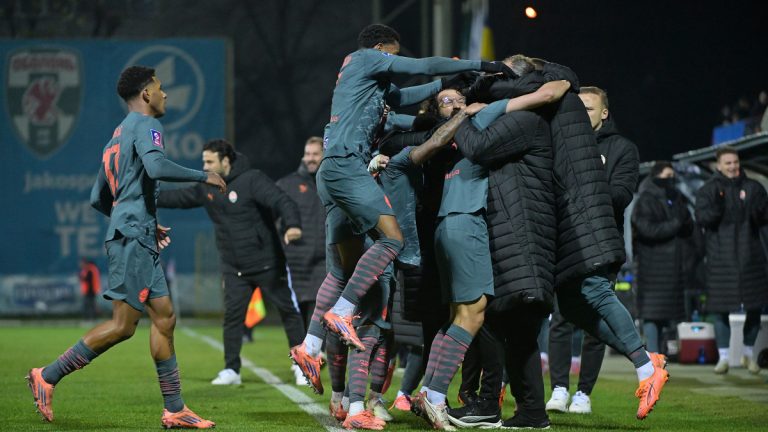 Arda Turan’ın çalıştırdığı Shakhtar Donetsk 6 golle kazandı