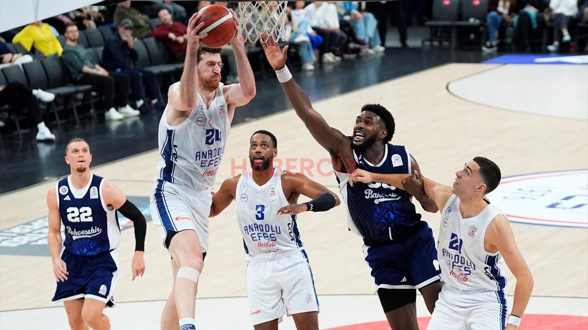Bahçeşehir Koleji, Anadolu Efes’i mağlup etti