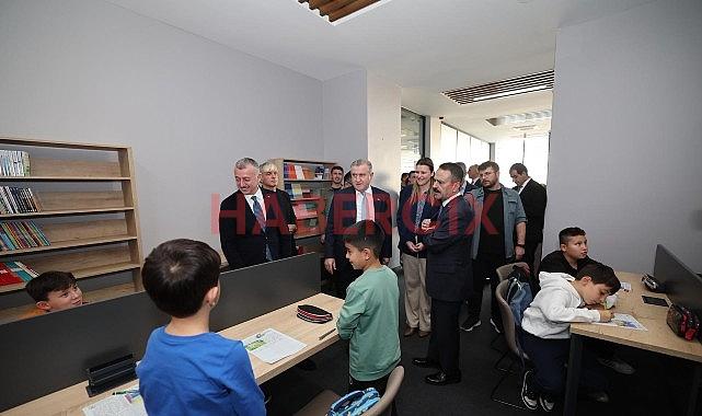 Bakan Bak, Hasan Doğan Bilgievi ve Sporcu Eğitim Merkezi’ni gezdi