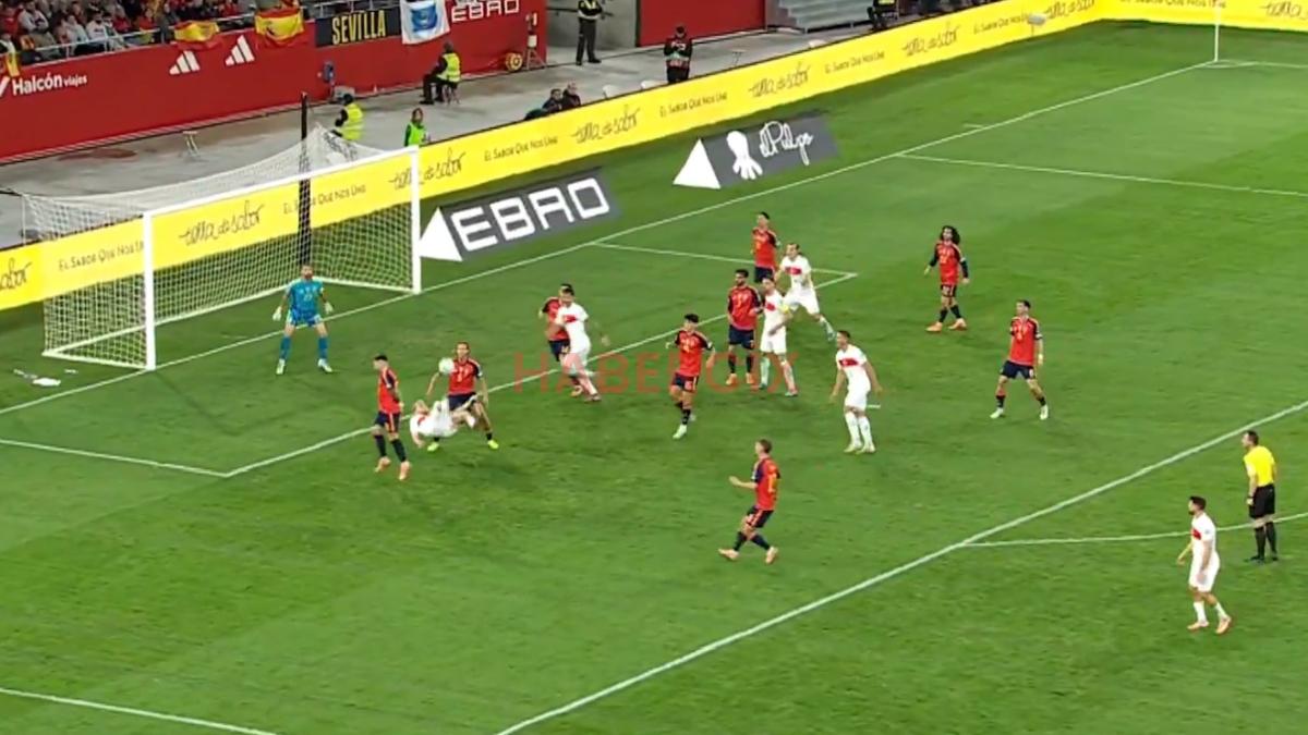 Barış Alper Yılmaz’dan İspanya maçında nefis röveşata!