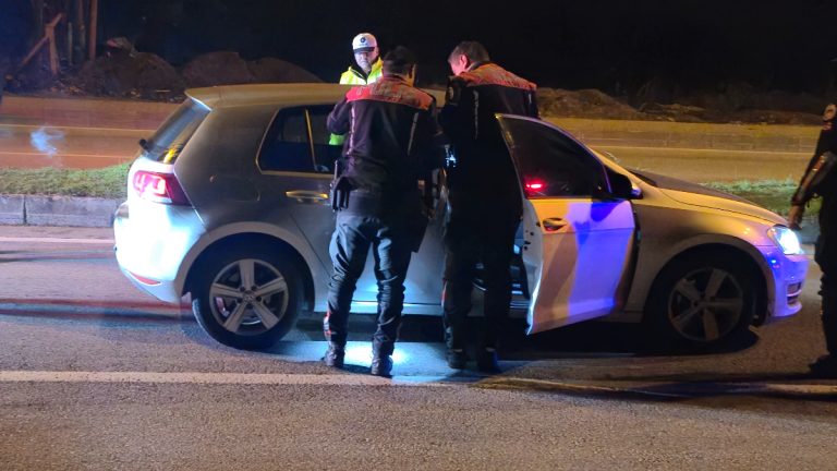 Bartın’da polis kovalamacasıyla yakalanan şoför alkollü çıktı