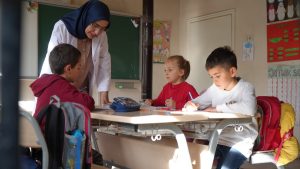 Bayburt’un dağ köyünün hem öğretmeni hem gelini