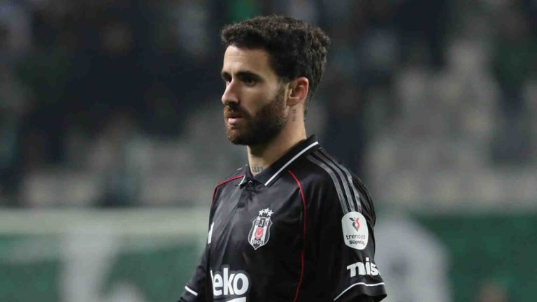 Beşiktaş’ta Rafa Silva toplantısında neler oldu?