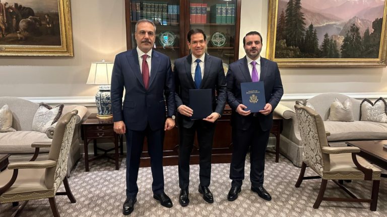 Beyaz Saray’da Türkiye-ABD-Suriye doruğu: Bakan Fidan temasları değerlendirdi