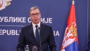 Bosna Savaşı’nda tartışmalı tez: Vucic “keskin nişancı safarisi”yle suçlanıyor