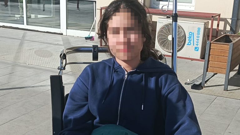 Burdur’da başıboş köpekler dehşet saçtı: Ortaokul öğrencisi, birçok yerinden yaralandı