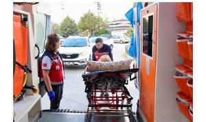 Burhaniye Belediyesi “Evde Bakım Hizmetleri” Devam Ediyor