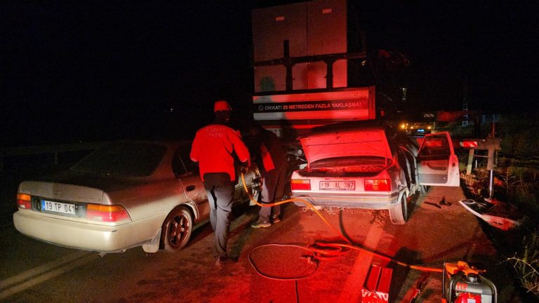 Çorum’da arabalar vince çarptı: 1 meyyit