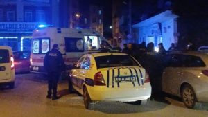 Çorum’da bıçaklı arbedede 1’i çocuk 2 kişi yaralandı