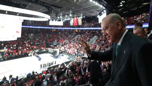 Cumhurbaşkanı Erdoğan Türkiye-Bosna Hersek maçını izledi