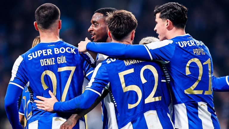 Deniz Gül golünü attı: Porto turladı