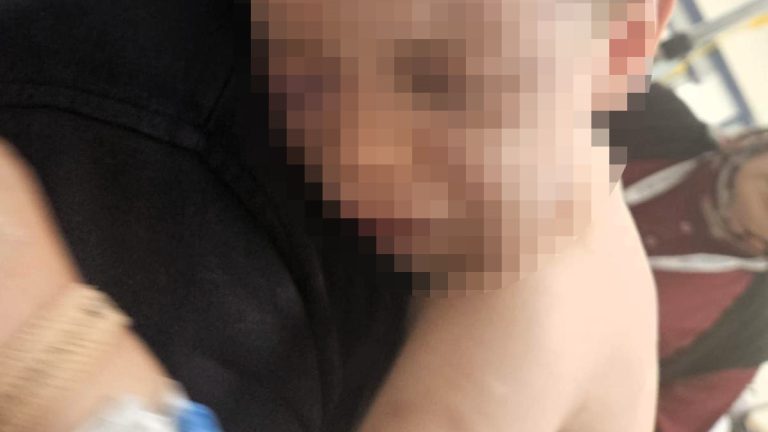 Denizli’de bebeğini darbeden anne hakkında yakalama kararı çıkarıldı