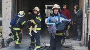 Denizli’de konut olarak kullanılan iş hanında yangın