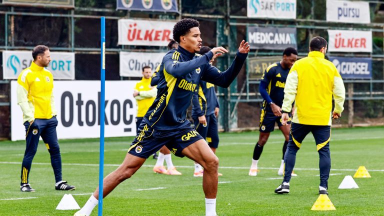 Fenerbahçe, Rizespor maçı hazırlıklarına devam etti