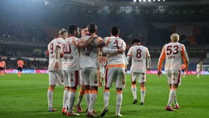 Galatasaray’a ulusal ortada 8 isimden olumsuz haber