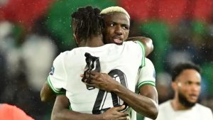 Galatasaray’ın yıldızı Osimhen’e Türkiye’ye dönüşünde detaylı muayene yapılacak