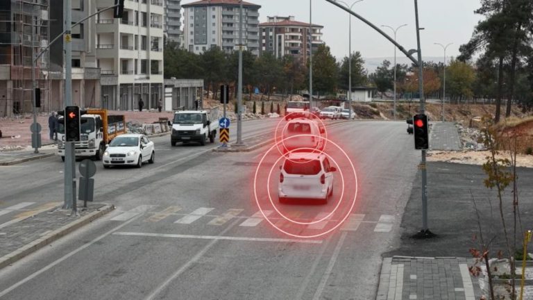 Gaziantep’te kırmızı ışık ihlali yapan araçlara 2 milyon 145 bin lira ceza