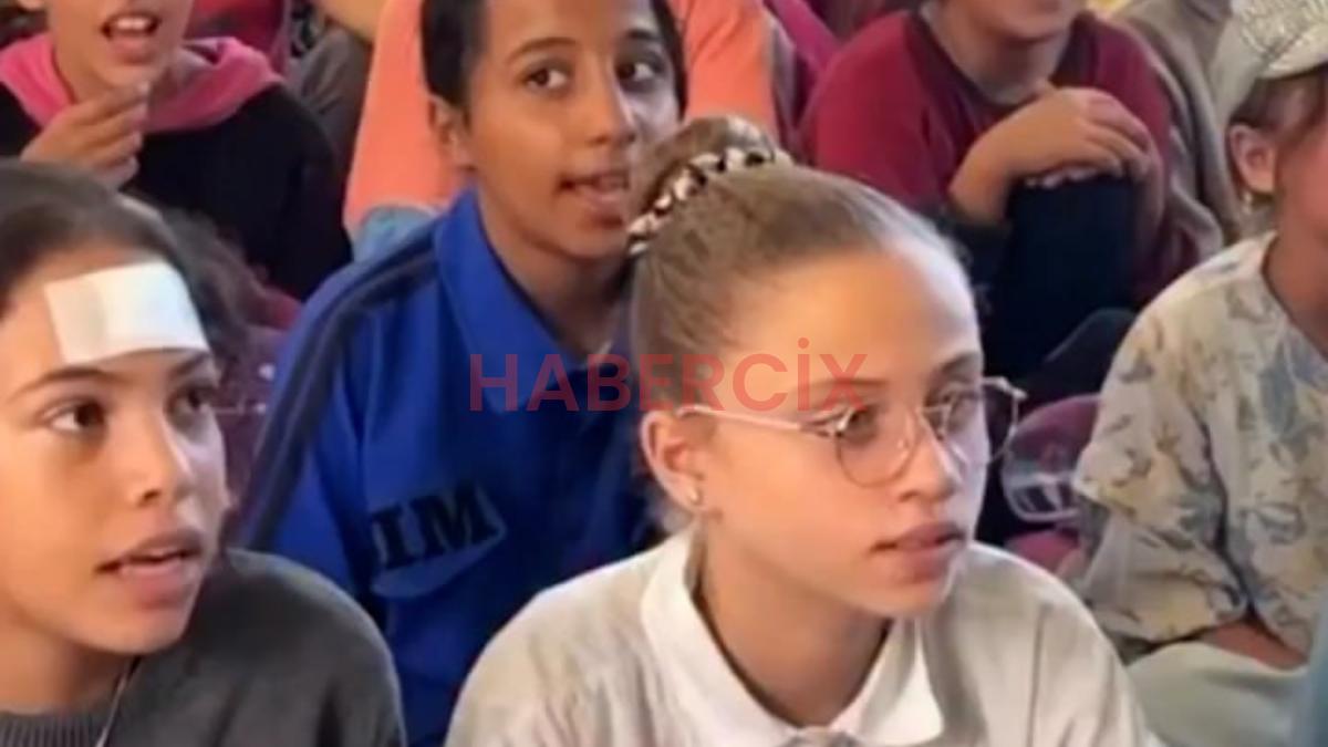 Gazze’de ateşkesin akabinde çocuklar okullara döndü