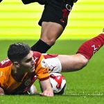 Gençlerbirliği maçında kırmızı kart gören Roland Sallai bacağının son durumunu paylaştı