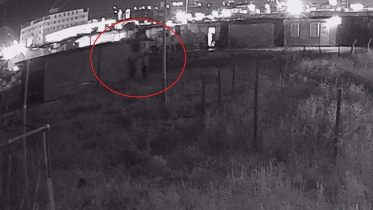 Hatay’da kütüphaneye dadanan hırsızlara not astılar: Lütfen çalma