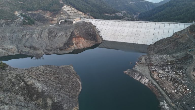 Hatay’ın içme suyunu karşılayan barajın su düzeyi yüzde 6’ya düştü