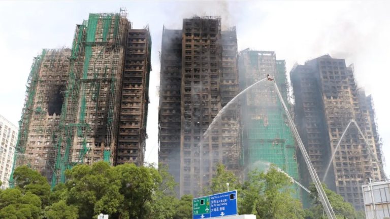 Hong Kong’da gökdelen yangını faciası: Can kaybı 94’e yükseldi