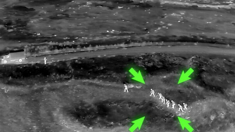 Iğdır’da sahte pasaport operasyonu: 9 düzensiz göçmen yakalandı