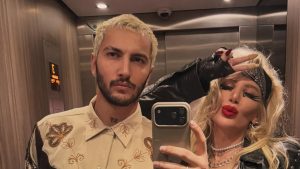 İrem Derici çok aşık! Sevgilisine sarılarak ağladı