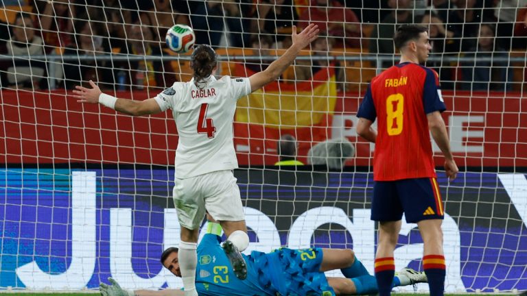 İspanya’ya birinci goller A Ulusal Futbol Ekibi’nden