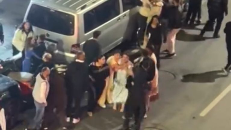 İstanbul’da düğün salonunda aileler ortasında hengame çıktı