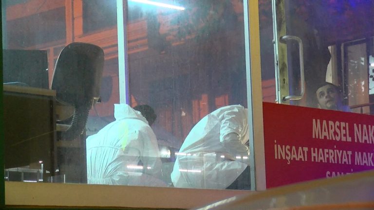 İstanbul’da iş yerinde silah sesi duyan mahalleli takımlara haber verdi: 1 kişi meyyit bulundu