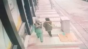 İstanbul’da meskenden 1 milyon lira pahasında ziynet eşyası çaldılar