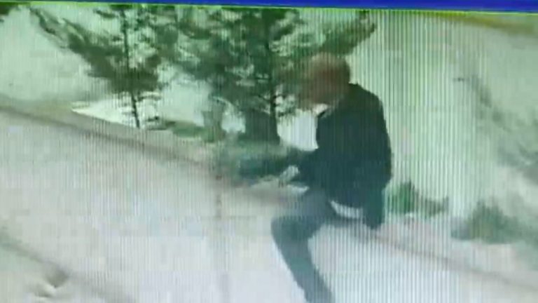 İstanbul’da pencereden sürünerek girdiği iş yerinden hırsızlık yaptı