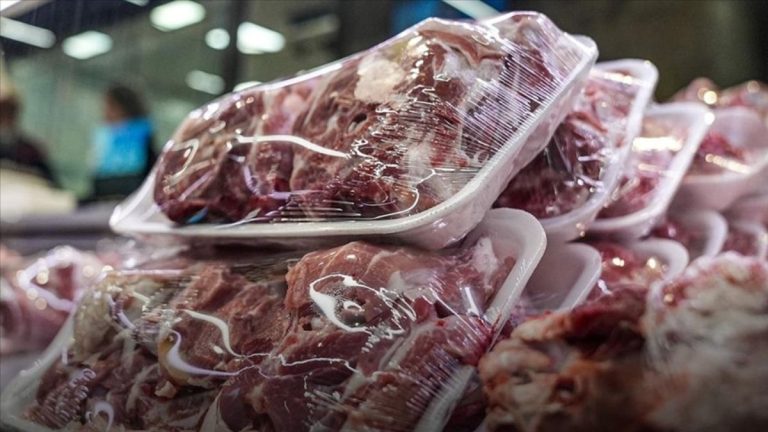 İstanbul’da perakendeciler yıl sonuna kadar kırmızı et ve tereyağı fiyatlarını sabitledi