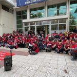 İzmir Büyükşehir Belediyesi işçilerinden oturma eylemi