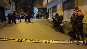İzmir’de silahlı atakta 1 kişi öldü