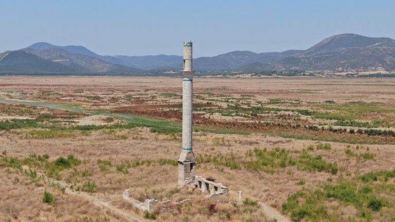 İzmir’de su kesintileri ay sonuna kadar uzatıldı