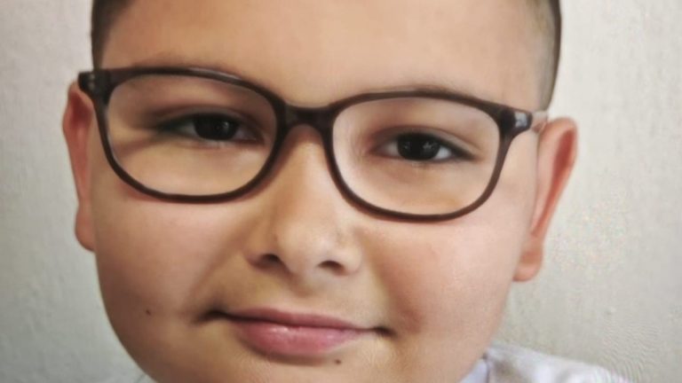 İzmir’deki kazada yaralanan 11 yaşındaki Rüzgar hayatını kaybetti