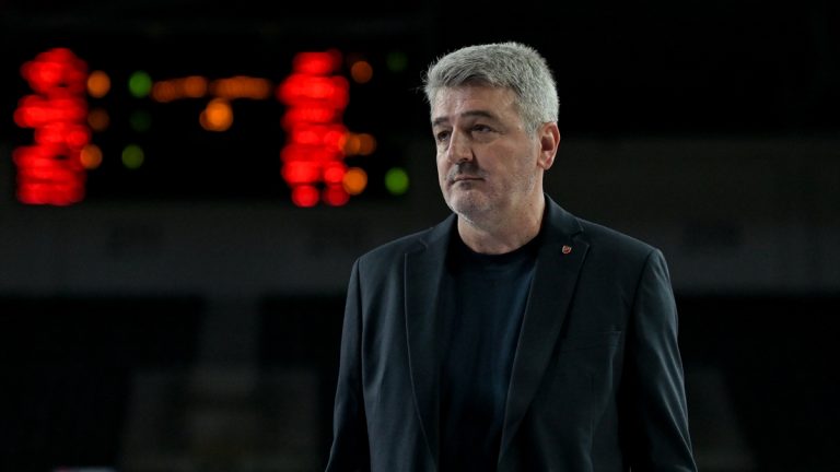 Karşıyaka’da Faruk Beşok periyodu sona erdi