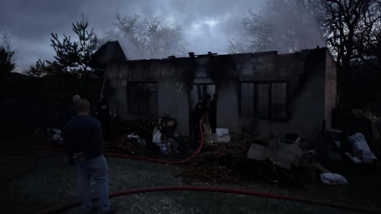 Kastamonu’da sobayı benzinle yakmak isterken kendini yaktı